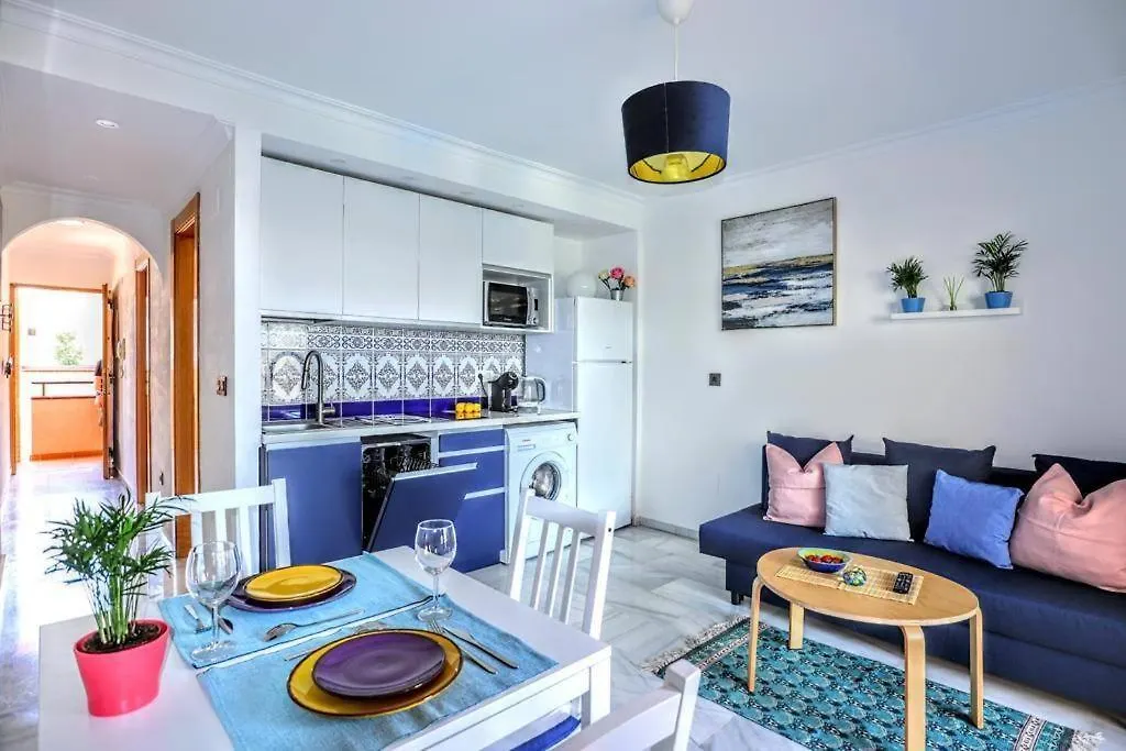 Blue Marine Home - Parking, Pool, Ac, Wifi Fuengirola Spain