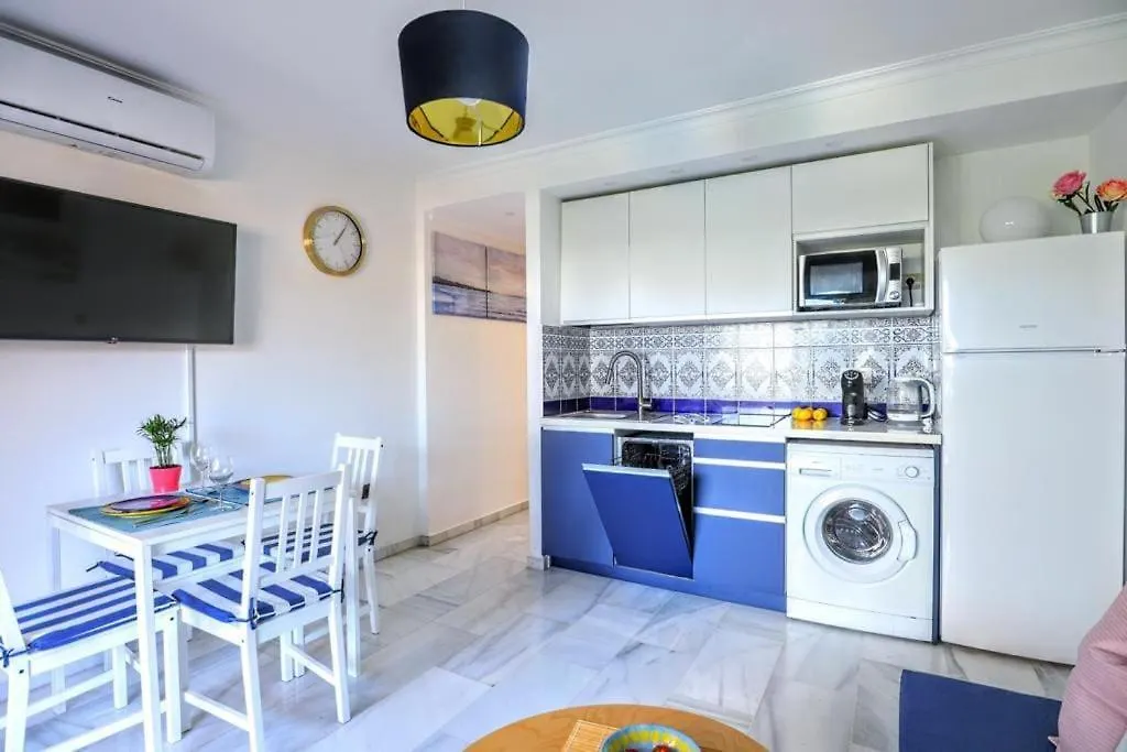 Blue Marine Home - Parking, Pool, Ac, Wifi Fuengirola 0*,  Hiszpania